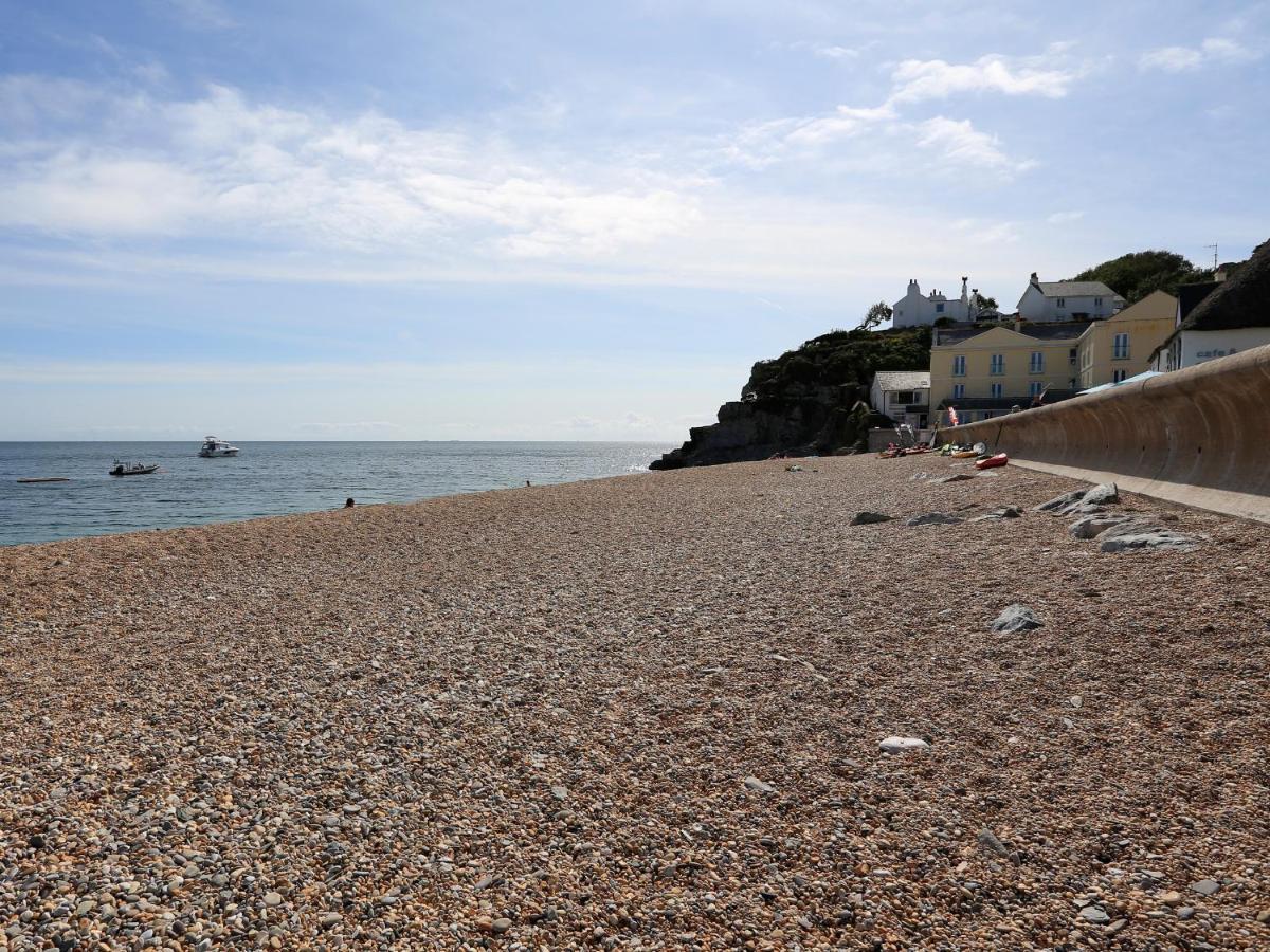 1 At The Beach Beesands Εξωτερικό φωτογραφία